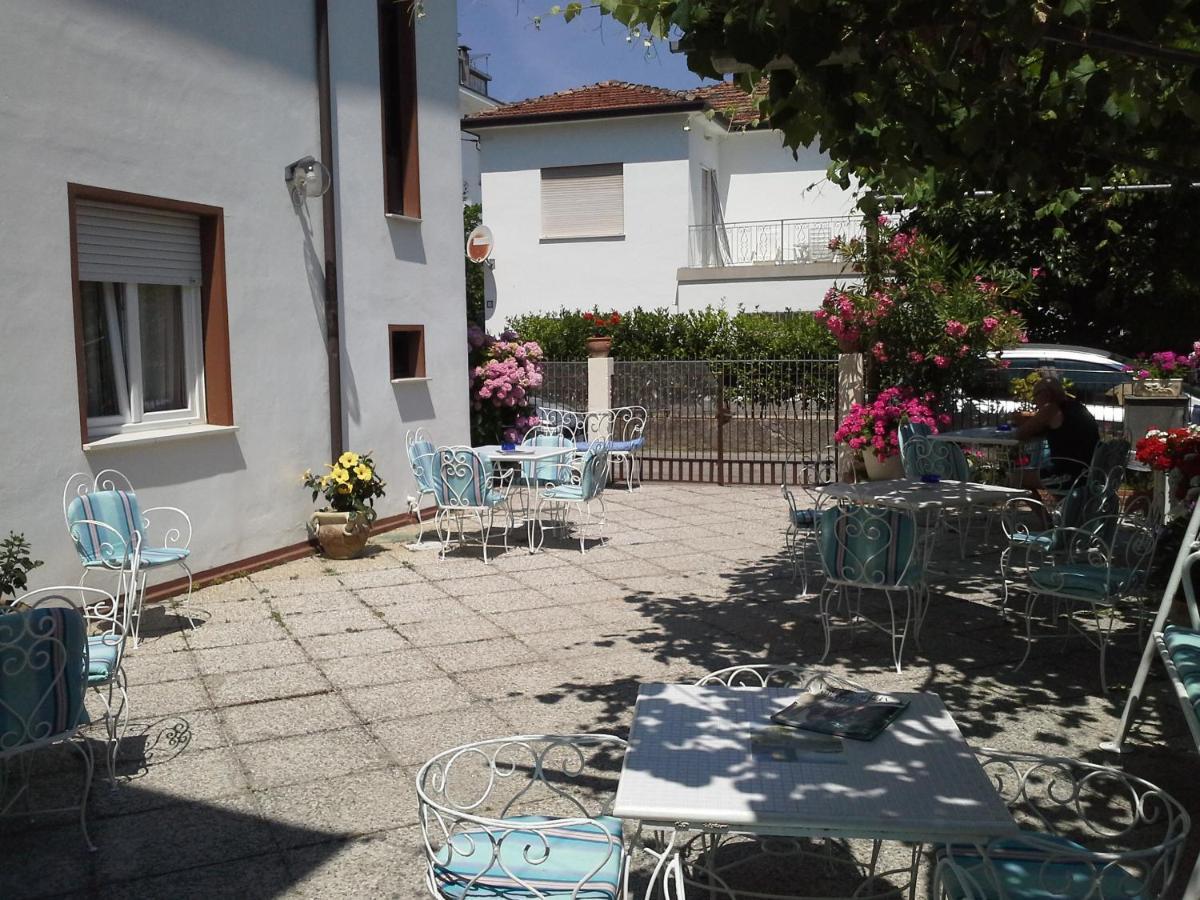 Villa Luana Cervia Exterior photo